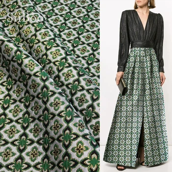 Европейский модный стиль, зеленая жаккардовая ткань с металлическим принтом клевера для весенне-летнего костюма, платье-комплект telas tecido tissu SP6054